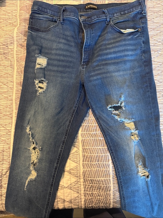 Express Denim - Express Distressed High rise Skinny Jeans